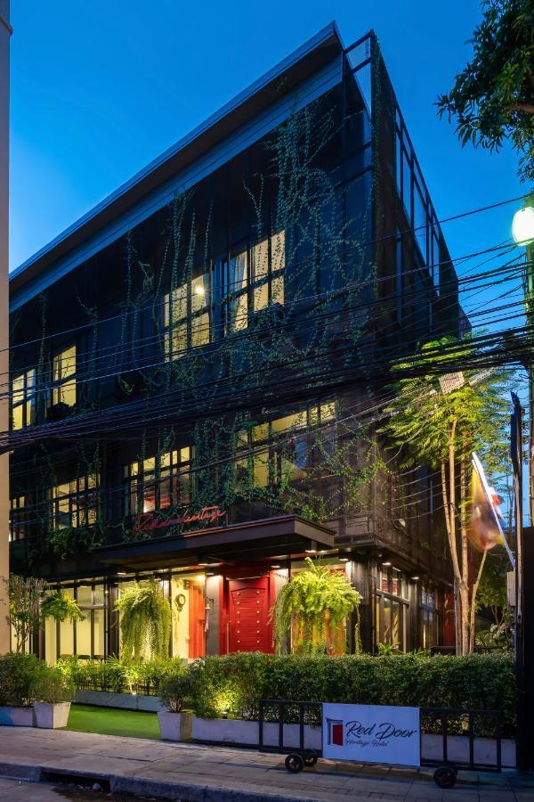 Red Door Heritage Hotel Bangkok Exterior photo